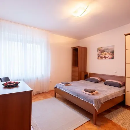 House Stela *